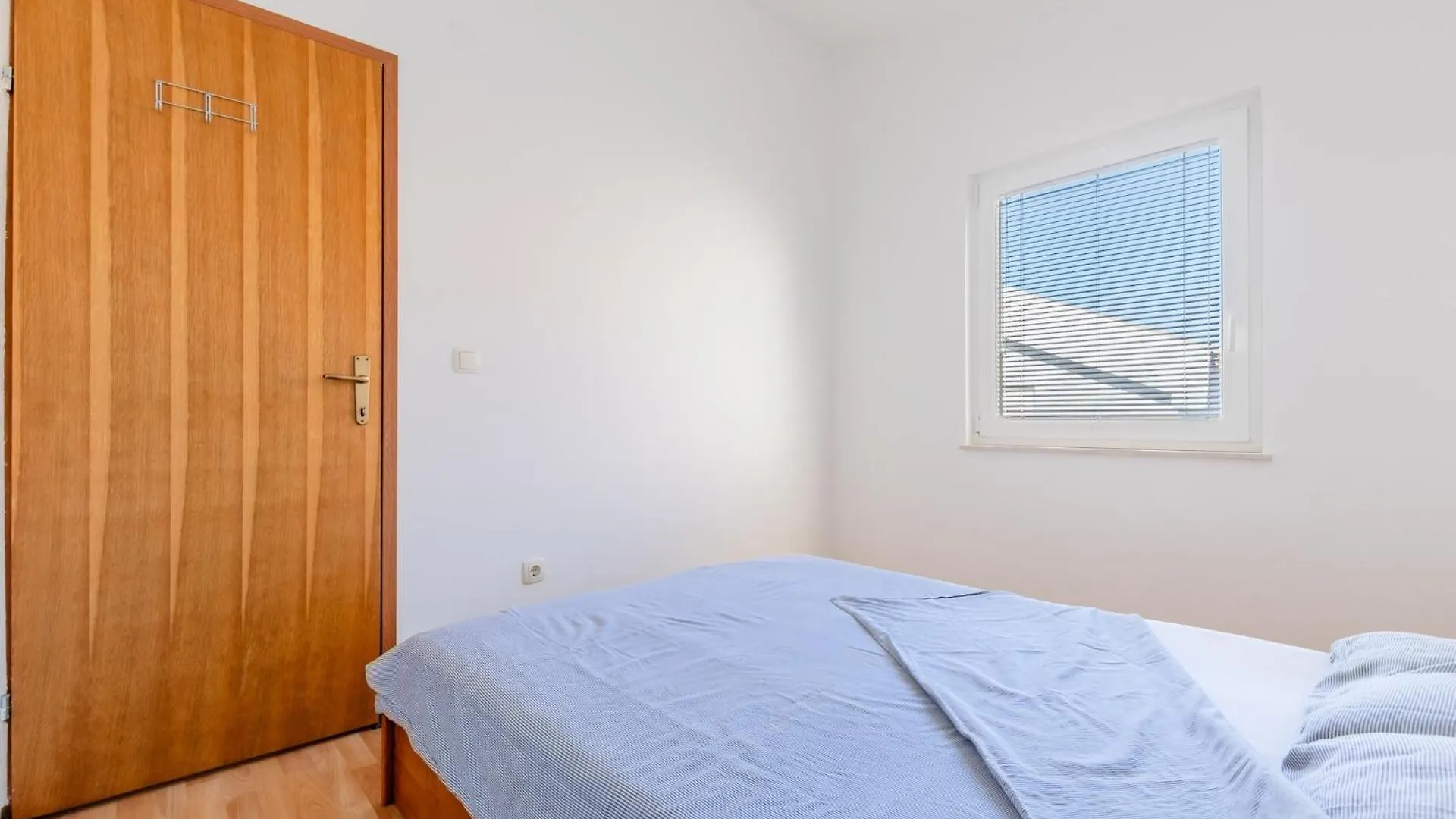 Apartments Hasnek Vir