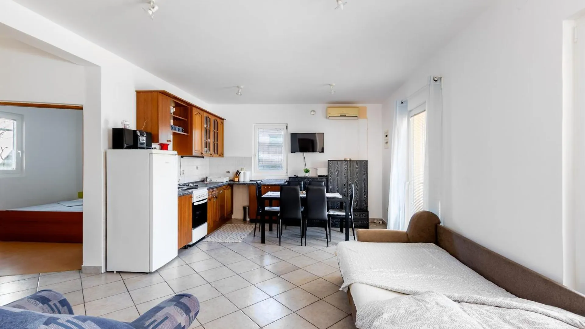 Apartments Hasnek Vir