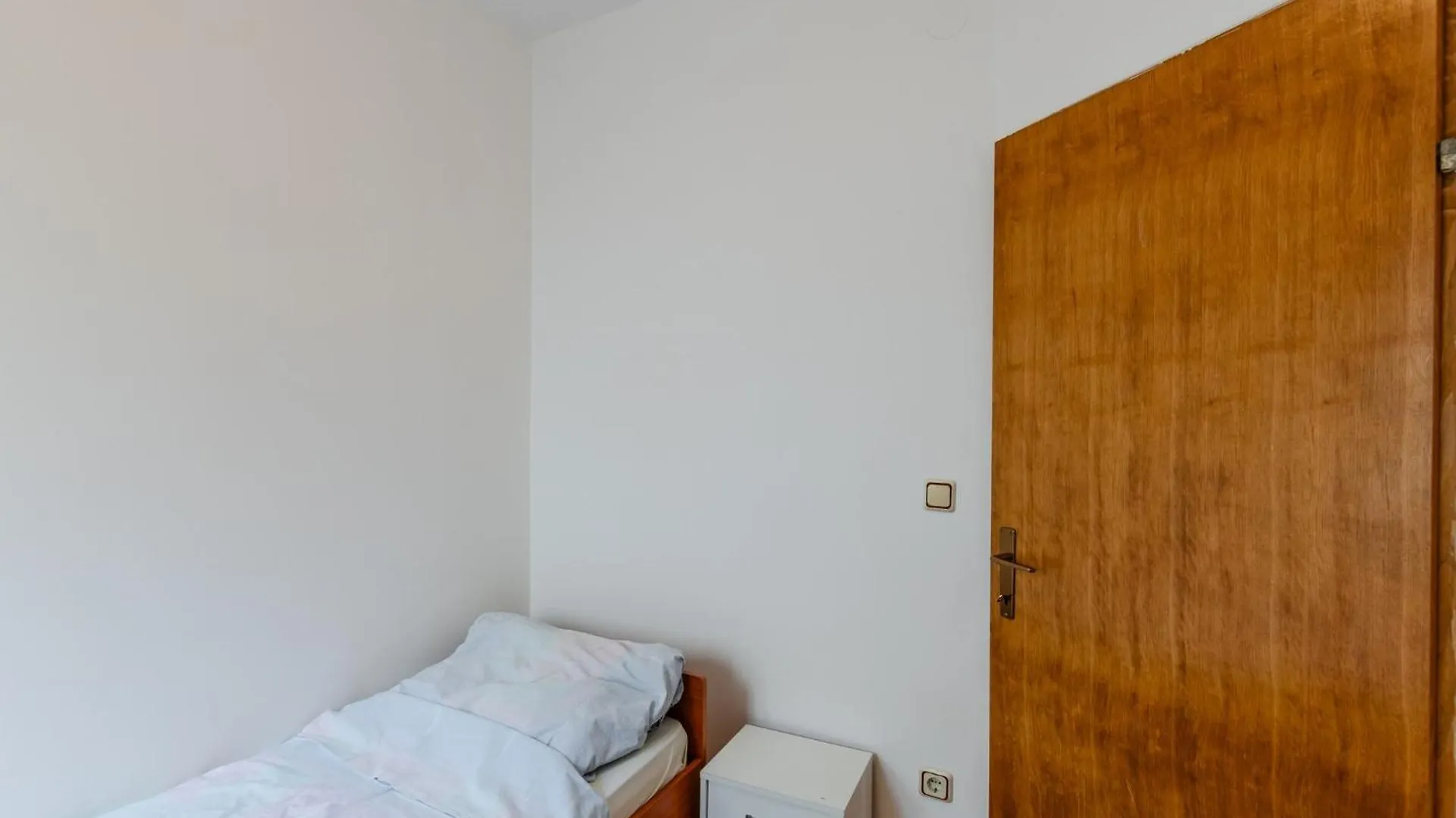 Apartments Hasnek Vir 0*,  Horvátország